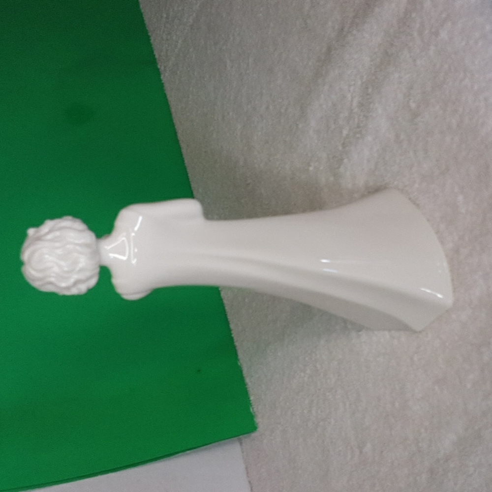 ROYAL WORCESTER  FIGURINE MOMENTS COLLECTION - Picture 3 of 5